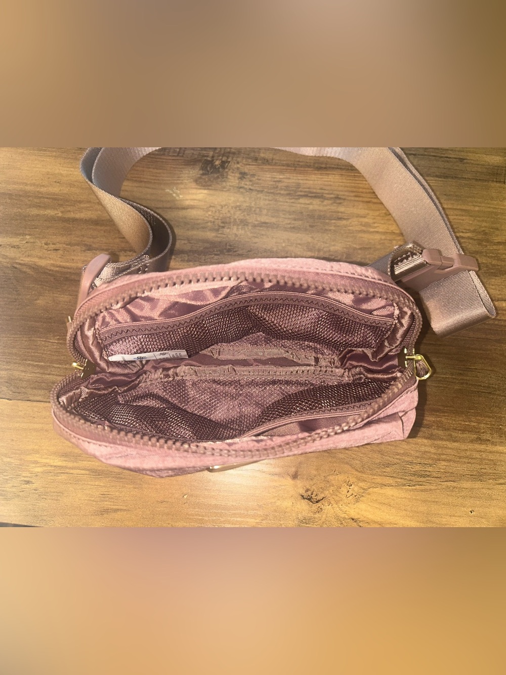 Nike Rose colored Fanny Pack Belt Bag- New, Never Used - Picture 3 of 5